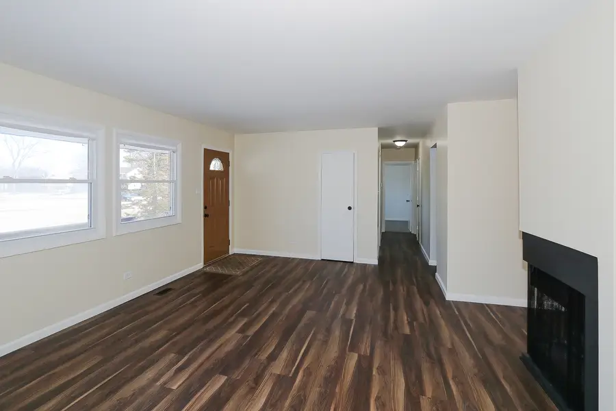 755 Cambridge Lane, Hoffman Estates, IL 60169 - #3