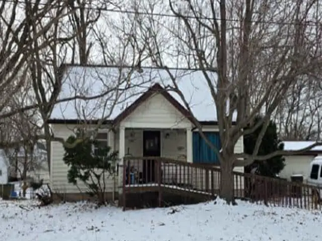 2000 W Kettelle Street, Peoria, IL 61605 - #2