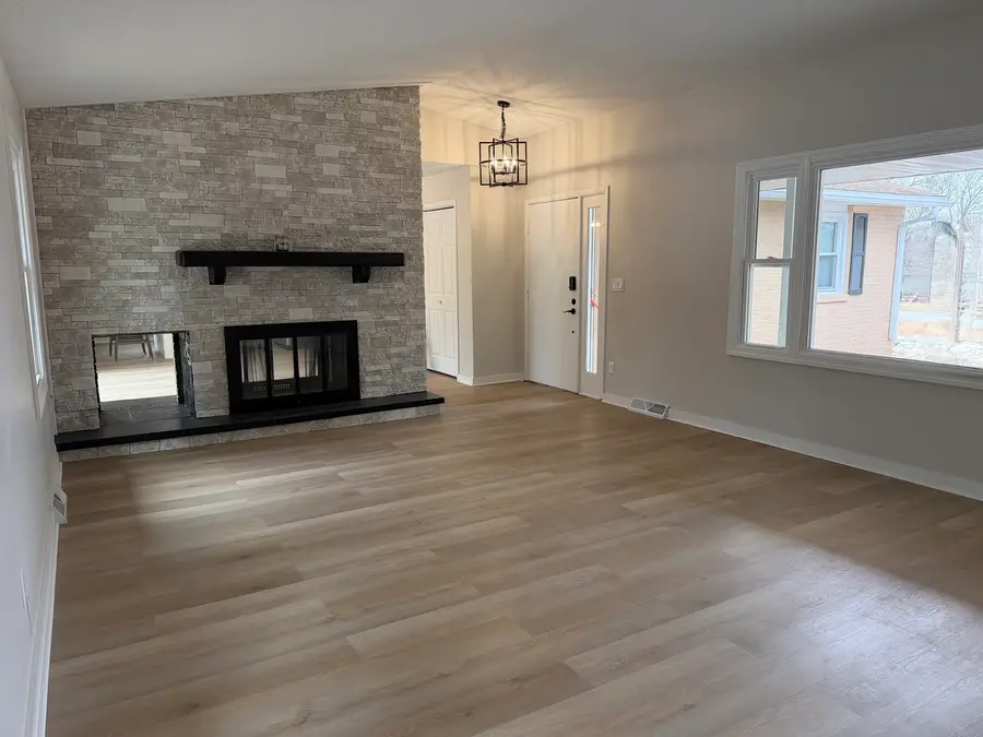 855 Riverside Drive, Dixon, IL 61021 - #2