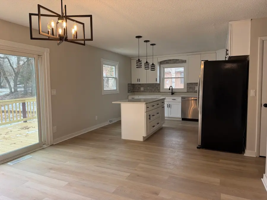 855 Riverside Drive, Dixon, IL 61021 - #3