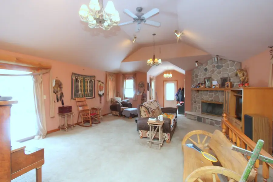 104 Columbine Street, Crystal Lake, IL 60014 - #3