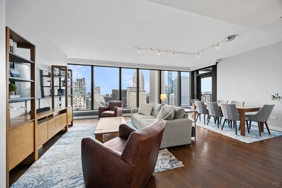 60 E Monroe Street #4806, Chicago, IL 60603 - Image #2