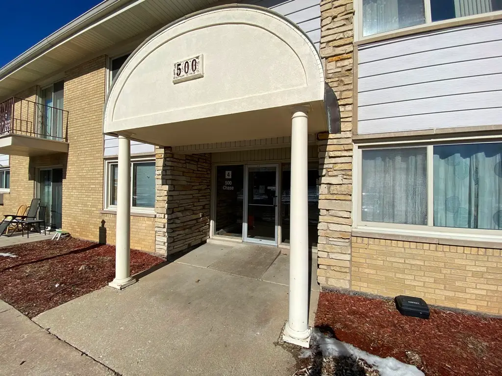 500 Chase Drive #16, Clarendon Hills, IL 60514 - #1