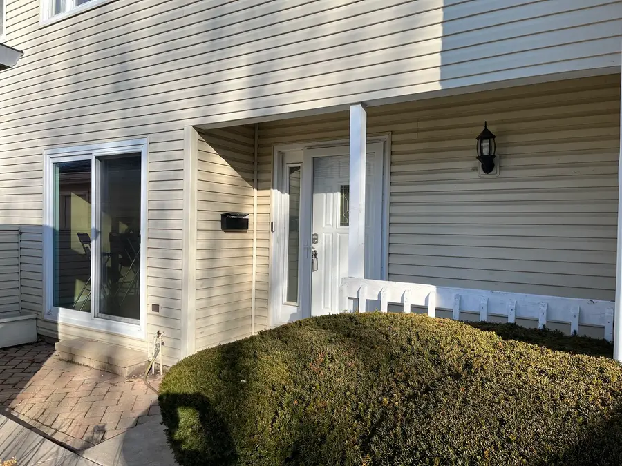 2281 Club House Avenue, Naperville, IL 60563 - #3