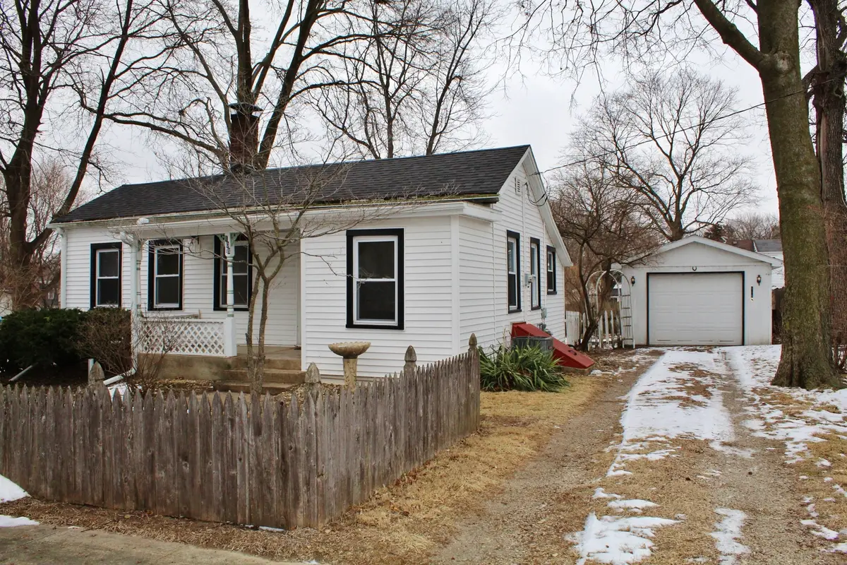 108 N Van Buren Street, Newark, IL 60541 - Image #1