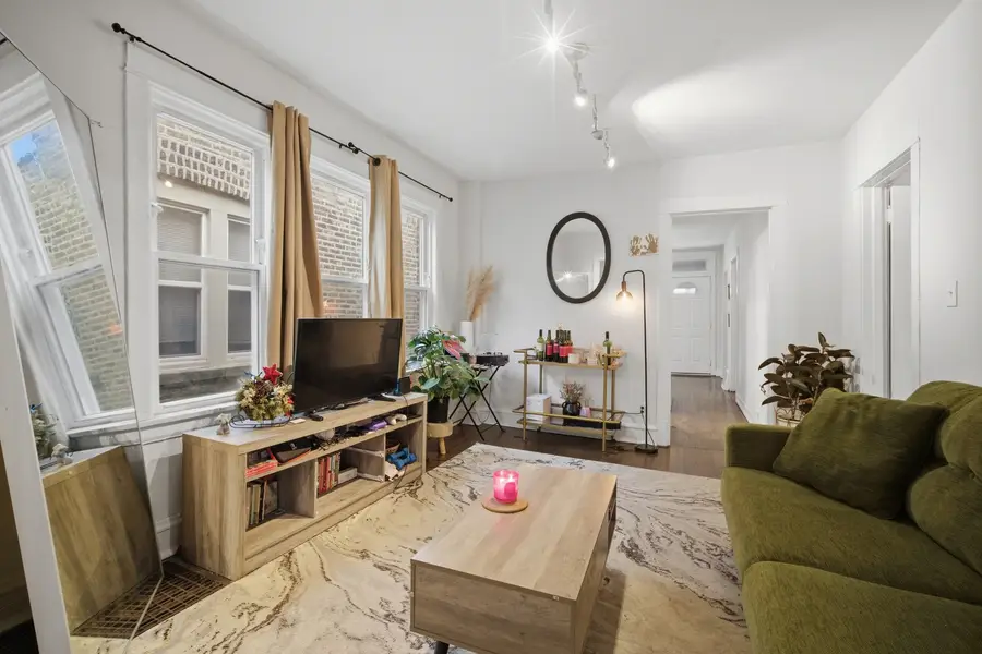 4045 W Nelson Street, Chicago, IL 60641 - Image #3