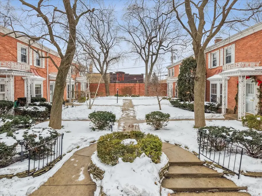 339 Greenleaf Avenue #D, Wilmette, IL 60091 - Image #3