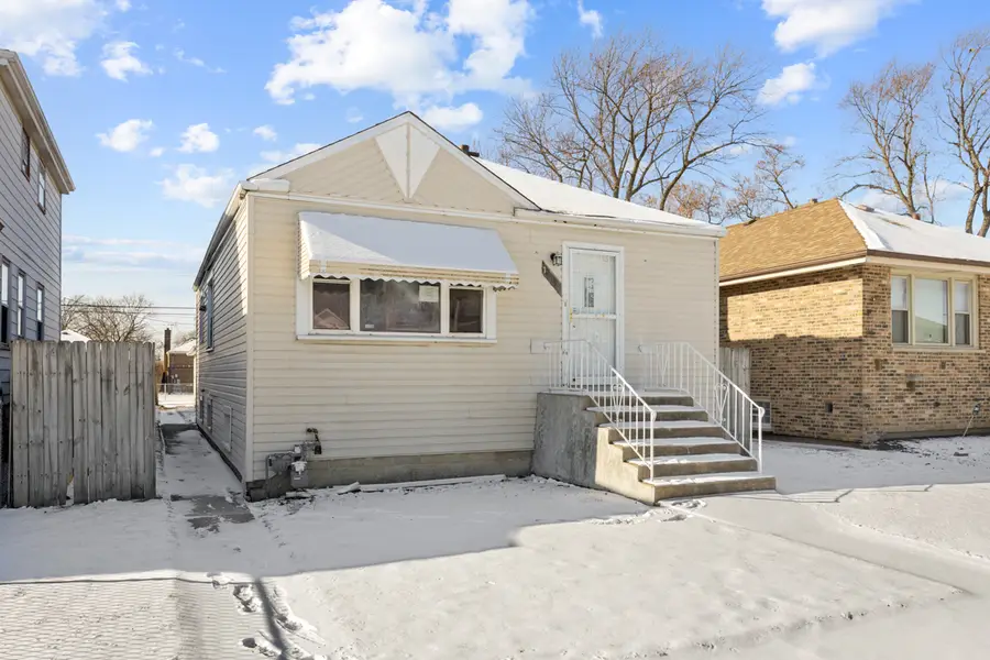 12338 S Elizabeth Street, Calumet Park, IL 60827 - #2