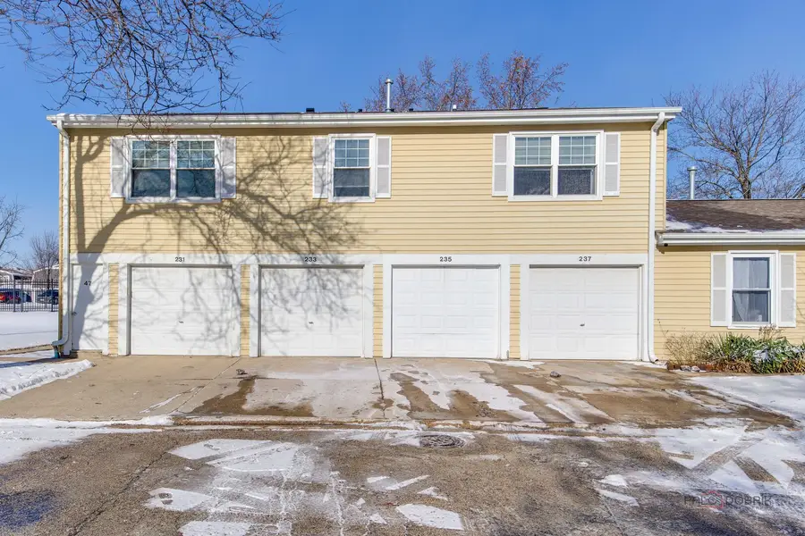 233 Winfield Court #233, Vernon Hills, IL 60061 - #2