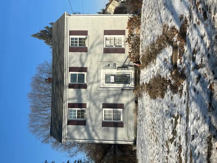 216 Robert Avenue, Rockford, IL 61107 - Image #2