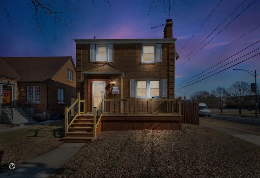 9857 S Hamlin Avenue, Evergreen Park, IL 60805 - #2