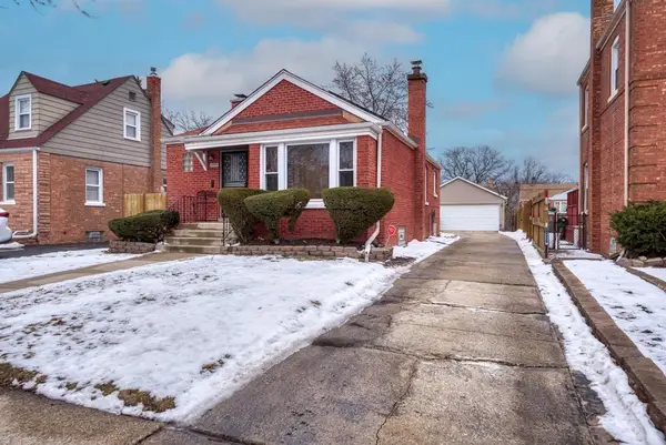 2225 S 23rd Avenue, Broadview, IL 60155