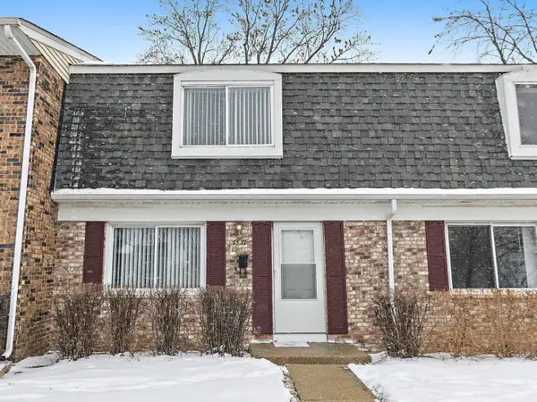 1531 Mckool Avenue, Streamwood, IL 60107