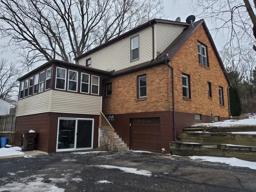 6858 Safford Road, Rockford, IL 61101 - Image #2