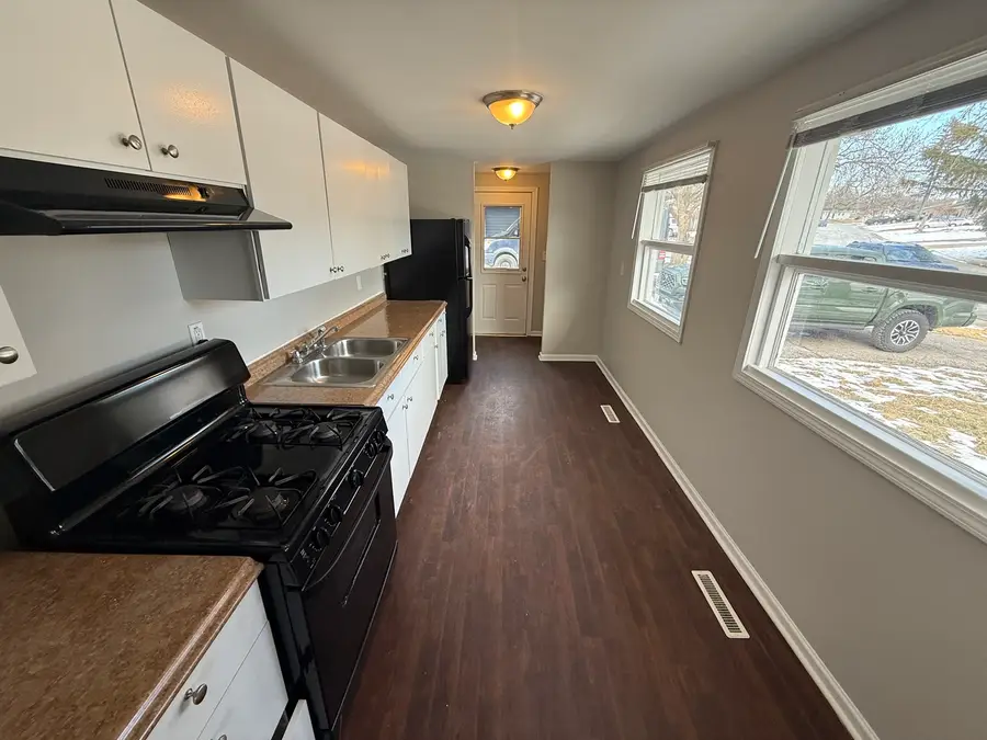 636 Jefferson Avenue, Carpentersville, IL 60110 - #2