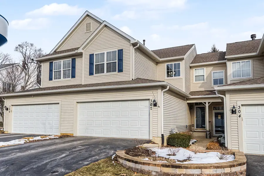 302 Tower Hill Drive #302, Saint Charles, IL 60175 - Image #2