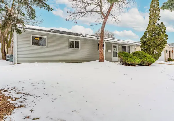 1348 Hartford Street, Glendale Heights, IL 60139