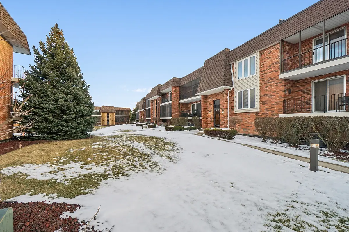 15725 Foxbend Court #1W, Orland Park, IL 60462 - Image #1