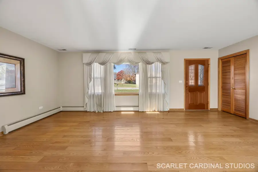 13 W Monterey Avenue, Schaumburg, IL 60193 - #2