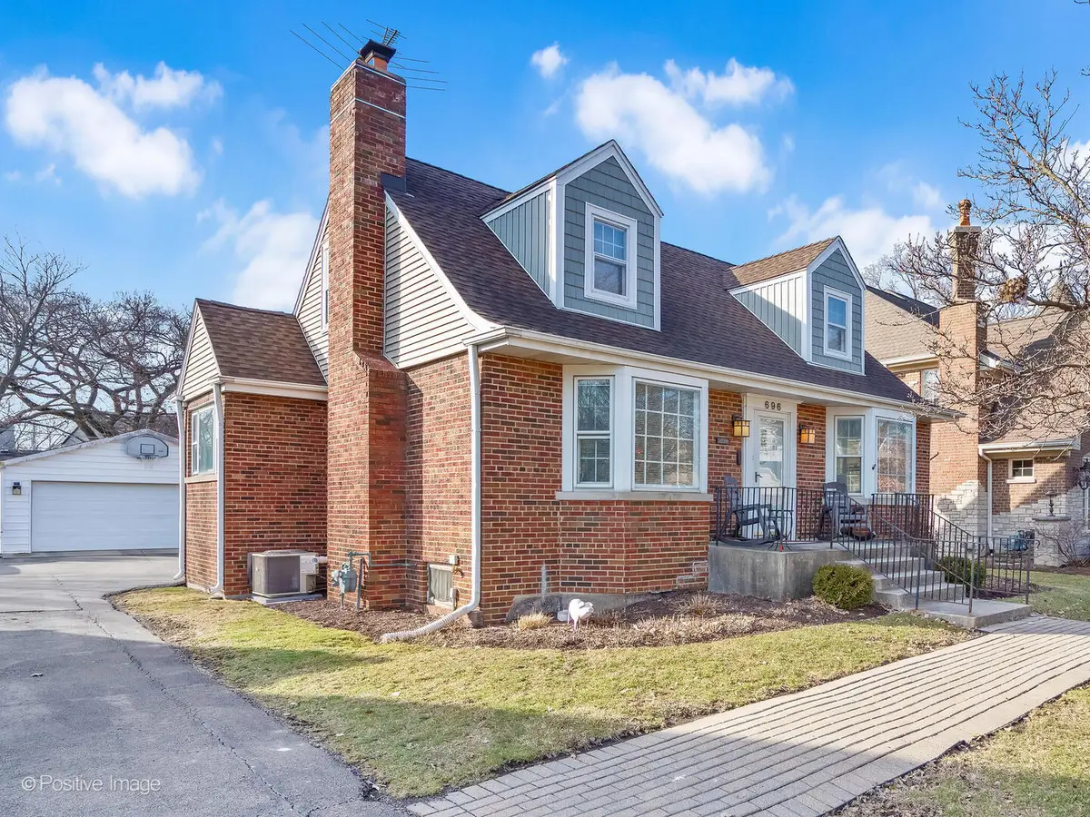 696 S Prospect Avenue, Elmhurst, IL 60126 - #1