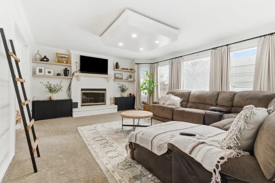 2001 Madison Avenue, Gurnee, IL 60031 - #3