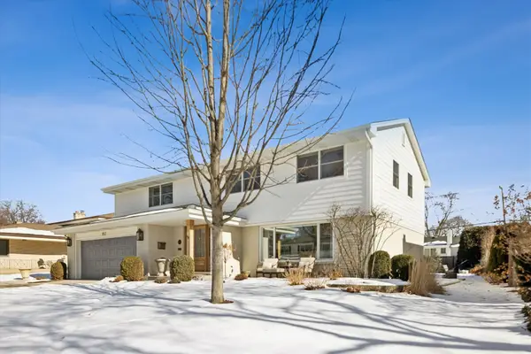 857 S Euclid Avenue, Elmhurst, IL 60126