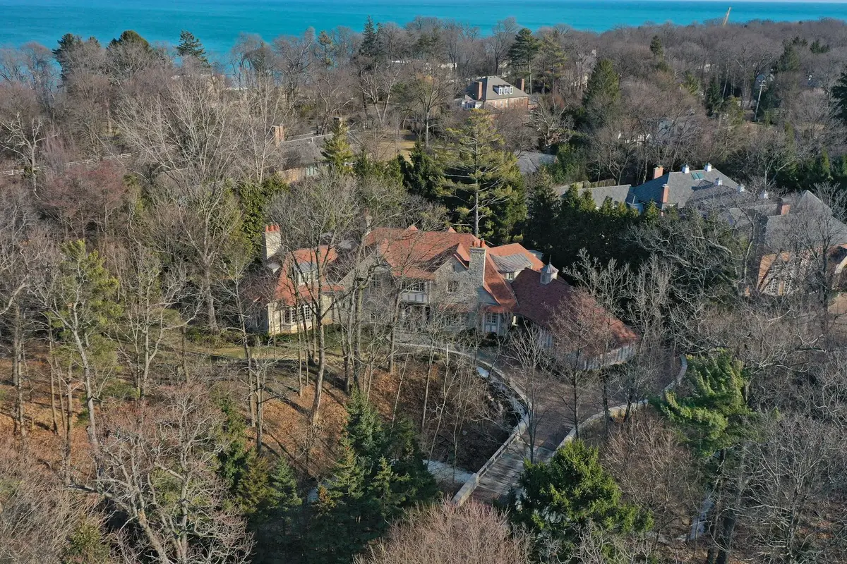 745 E Woodland Road, Lake Forest, IL 60045 - #1