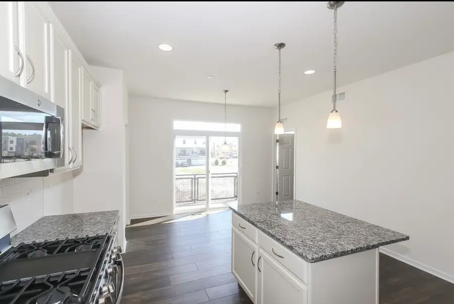 3S616 Everton Drive, Warrenville, IL 60555 - Image #3