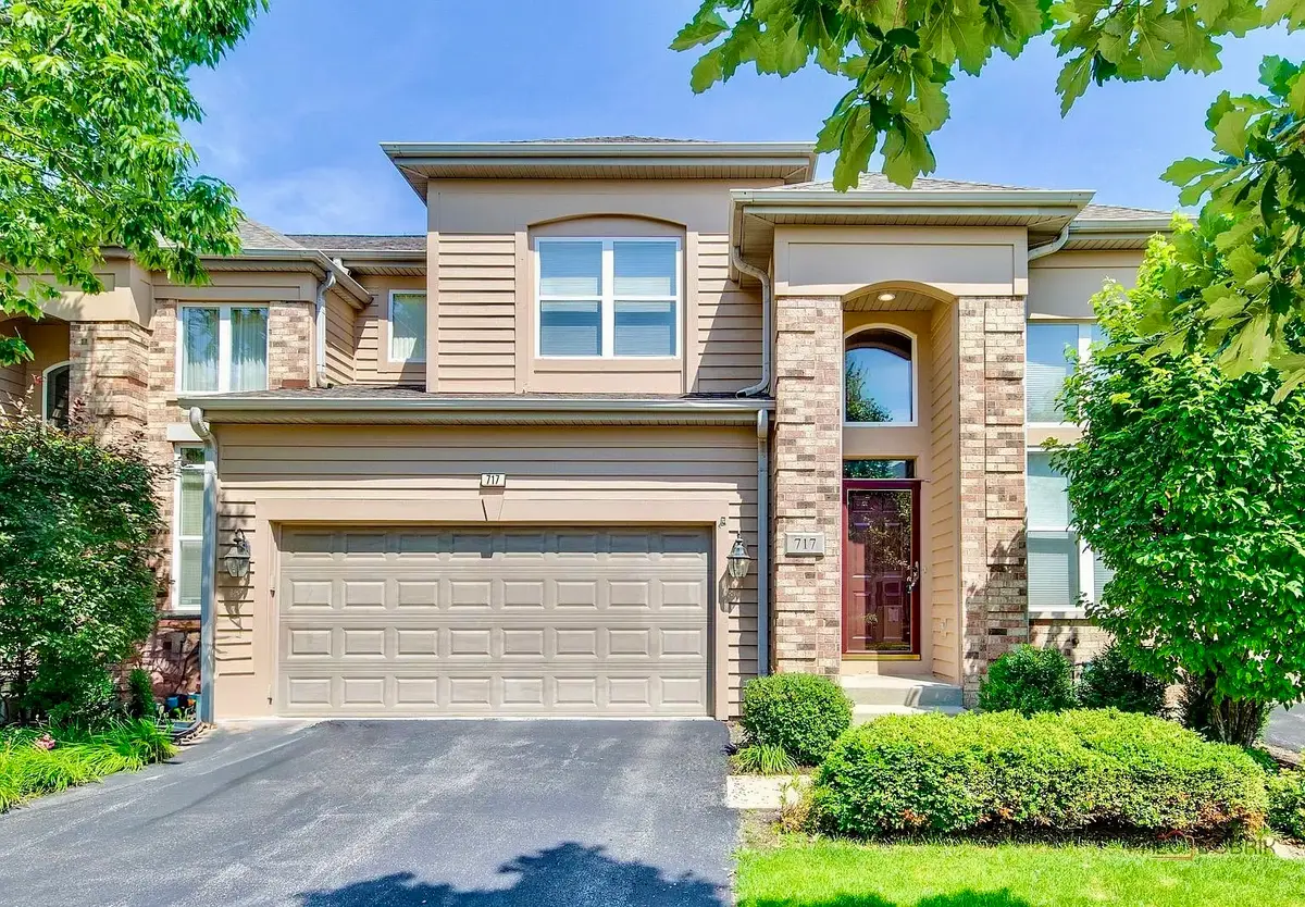 717 Sarah Lane, Northbrook, IL 60062 - #1
