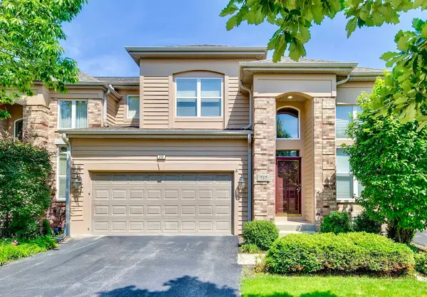 717 Sarah Lane, Northbrook, IL 60062