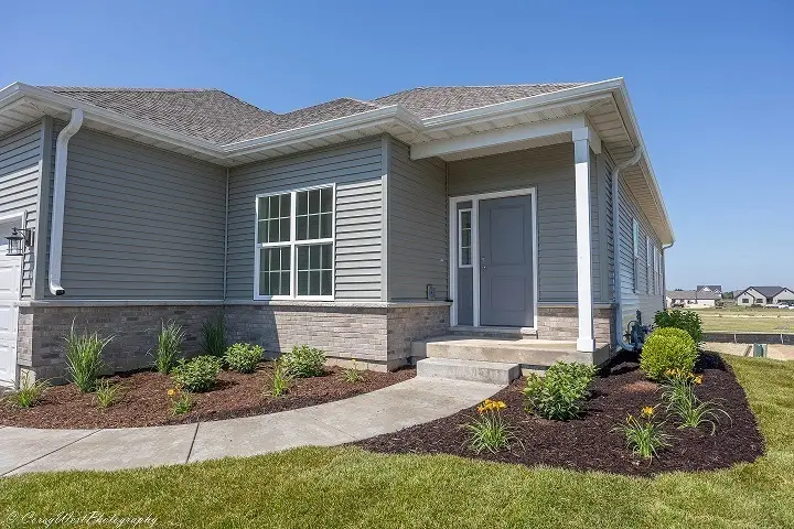 2206 Maggie Lane, Sycamore, IL 60178 - #1