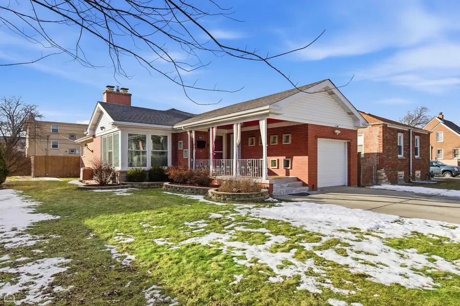 9806 S Harding Avenue, Evergreen Park, IL 60805 - #2