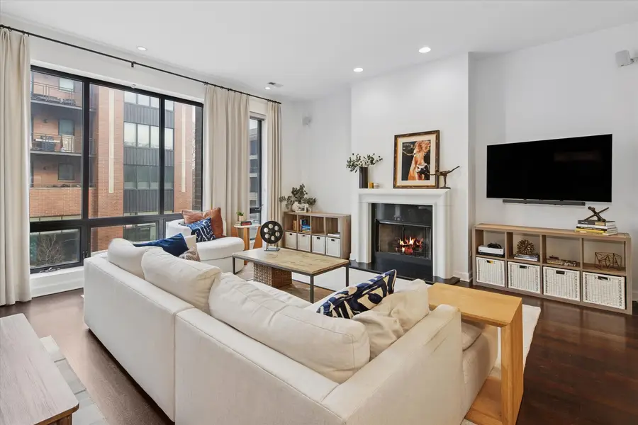 1550 N Bell Avenue #2B, Chicago, IL 60647 - #3