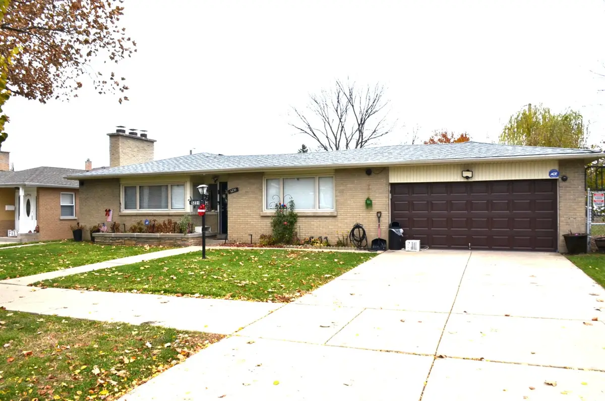 5239 N Virginia Avenue, Chicago, IL 60625 - #1