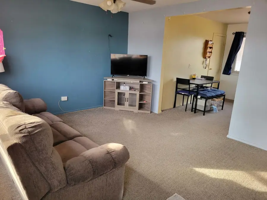 2218 North Hazelwood Avenue, Davenport, IA 52804 - #3