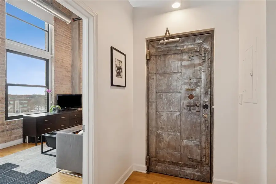 2545 S Dearborn Street #606, Chicago, IL 60616 - Image #2