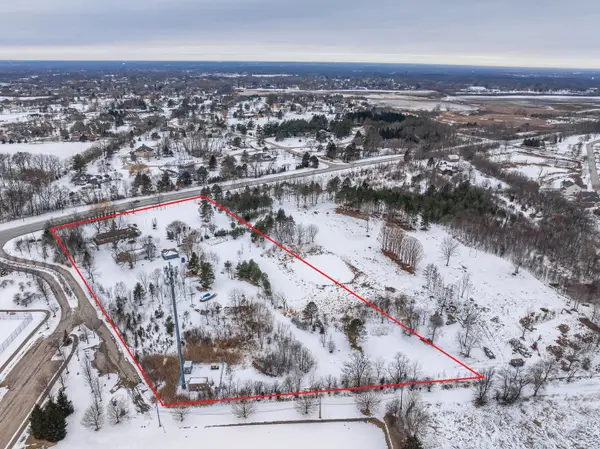 25575 N Fairfield Road, Hawthorn Woods, IL 60047