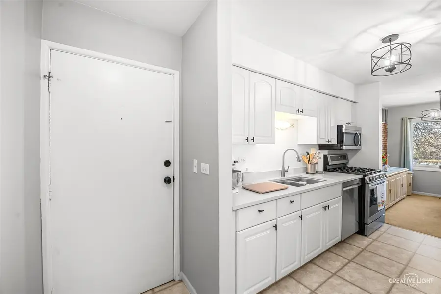 2928 Roberts Drive #8, Woodridge, IL 60517 - #2