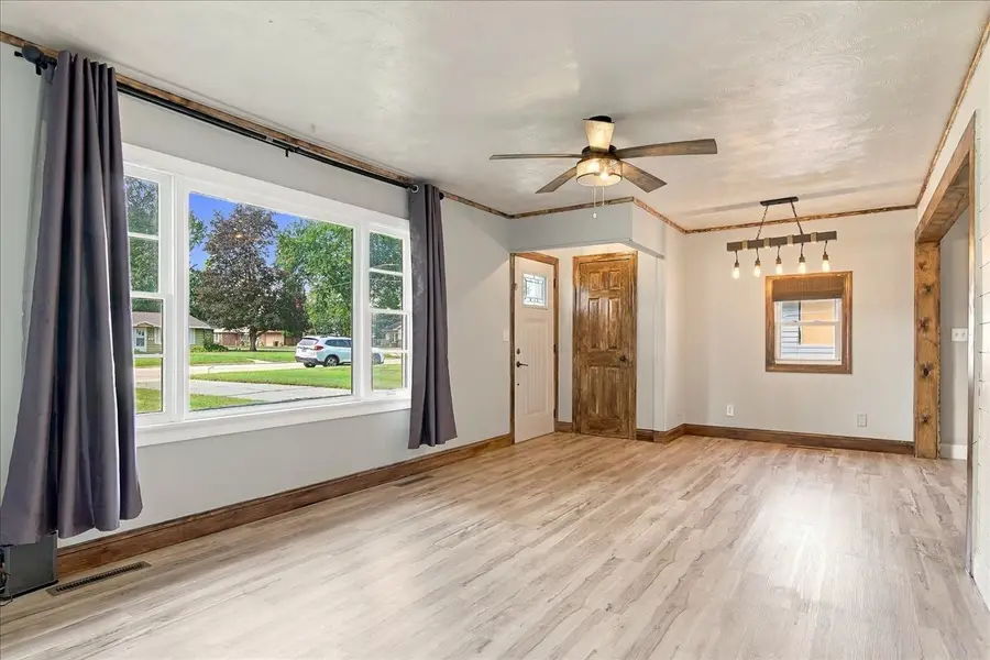 1808 20th Avenue, Sterling, IL 61081 - #3