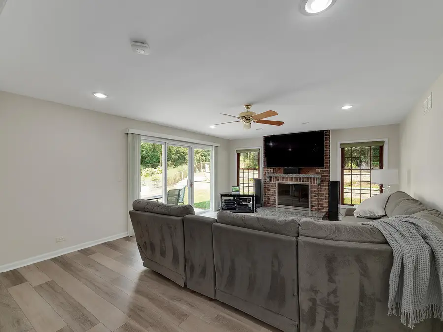 2043 Spring Green Drive, Wheaton, IL 60189 - #3