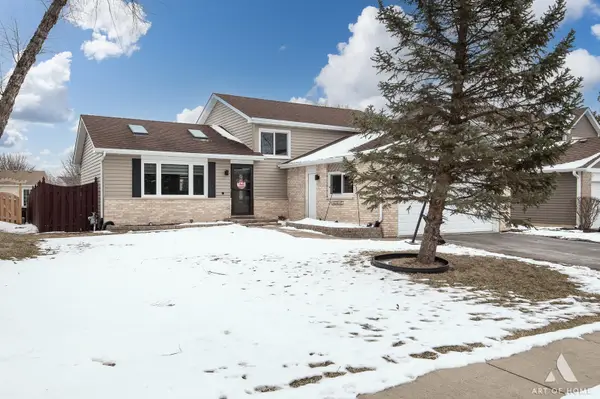 2800 Brisbane Drive, Lake In The Hills, IL 60156