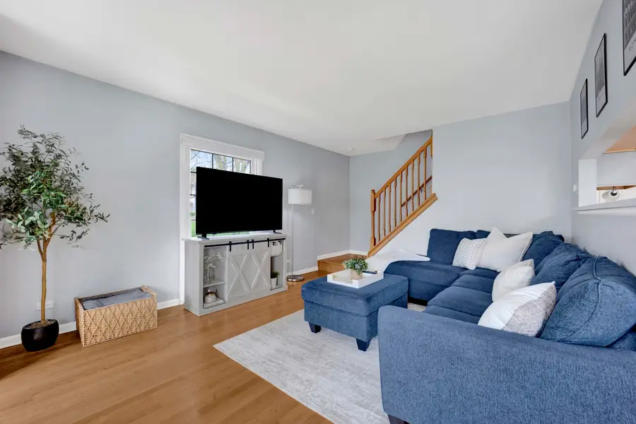 1678 Trowbridge Court #B, Wheaton, IL 60189 - #3