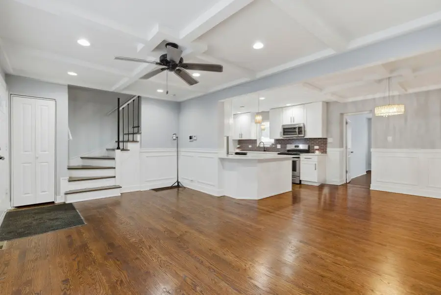 10111 S Eberhart Avenue, Chicago, IL 60628 - Image #3