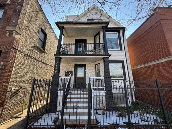 3505 W Montrose Avenue, Chicago, IL 60618