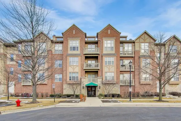 1914 Farnsworth Lane #208, Northbrook, IL 60062