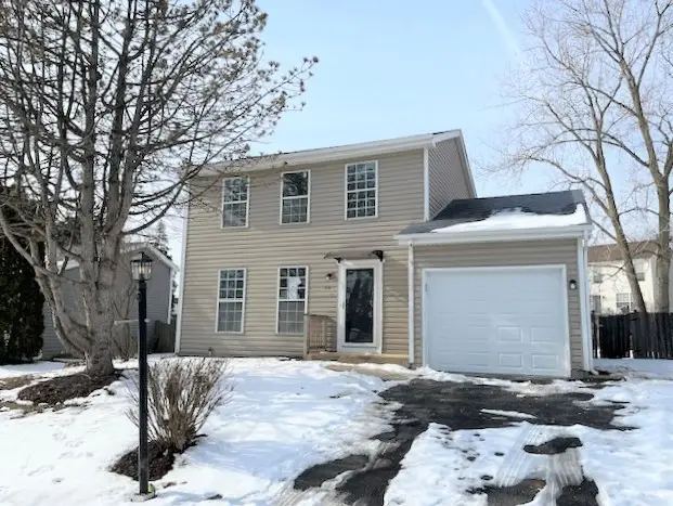 28 Chaucer Lane, Streamwood, IL 60107 - Image #1