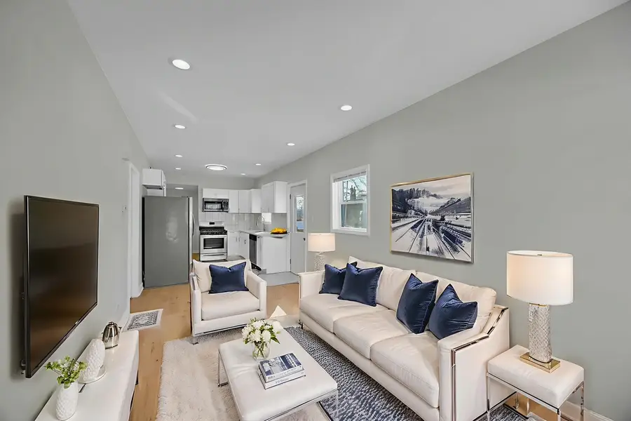 629 E 154th Street, Phoenix, IL 60426 - #2