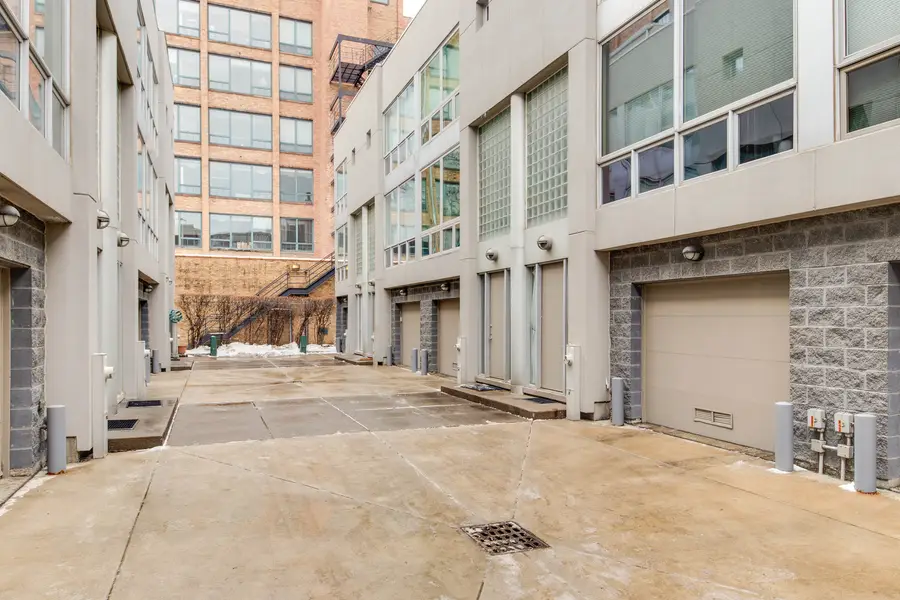 680 N Peoria Street #F, Chicago, IL 60642 - Image #3