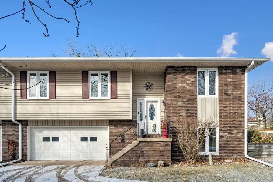 870 47th Avenue #2, East Moline, IL 61244 - #2