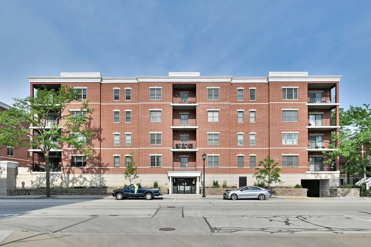 210 N Addison Avenue #301, Elmhurst, IL 60126 - #1